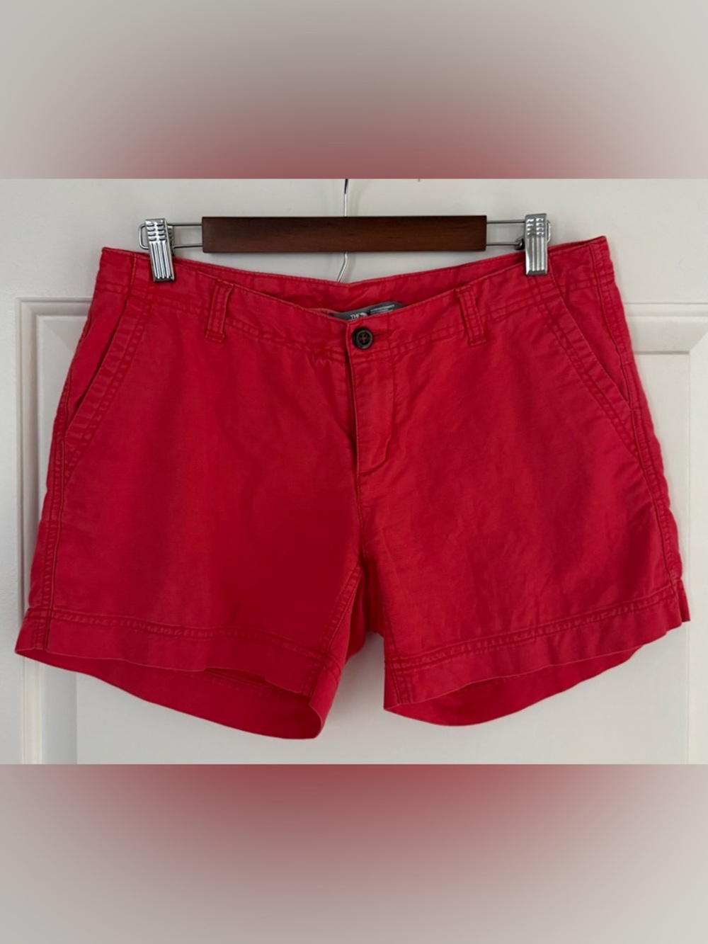 The North Face Women's Red Casual Linen/Cotton Shorts